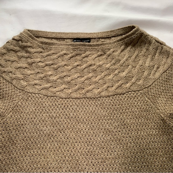 New York & Company Cable Knit Short Sleeve Boatneck Sweater Dress size XS - Picture 2 of 9